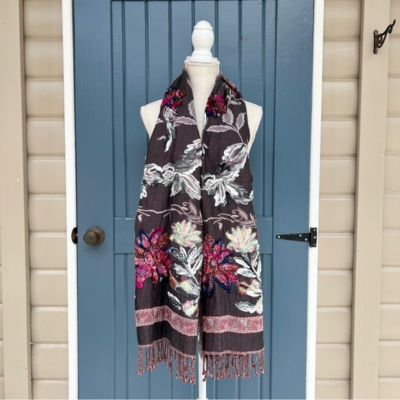 coldwater Creek Floral Embroidered Shawl - Picture 3 of 8